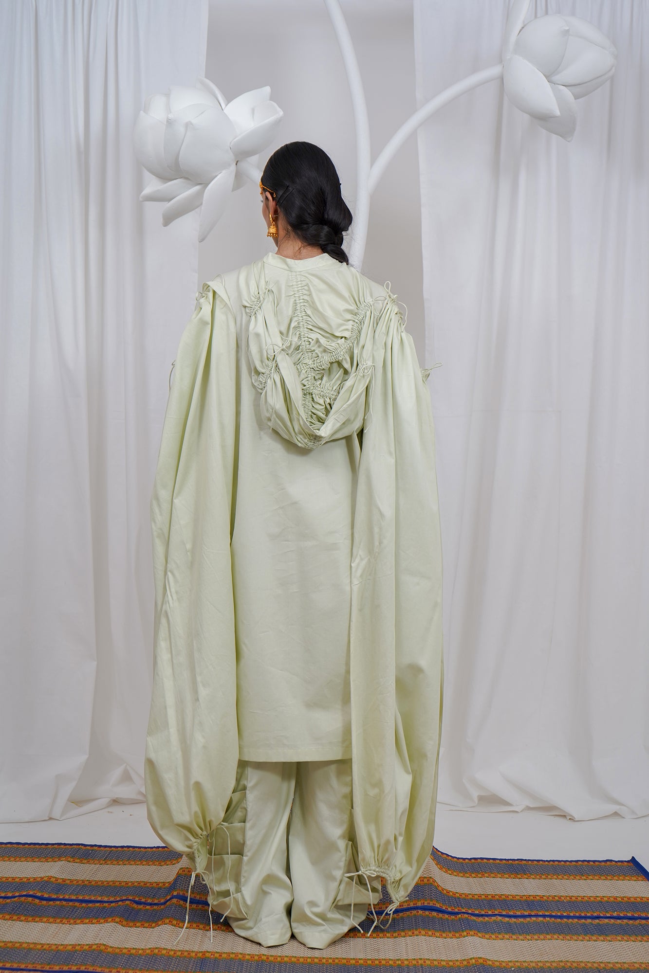 Gathered hoodie kurta, side cowl pockets broad pant, draw stringed dupatta